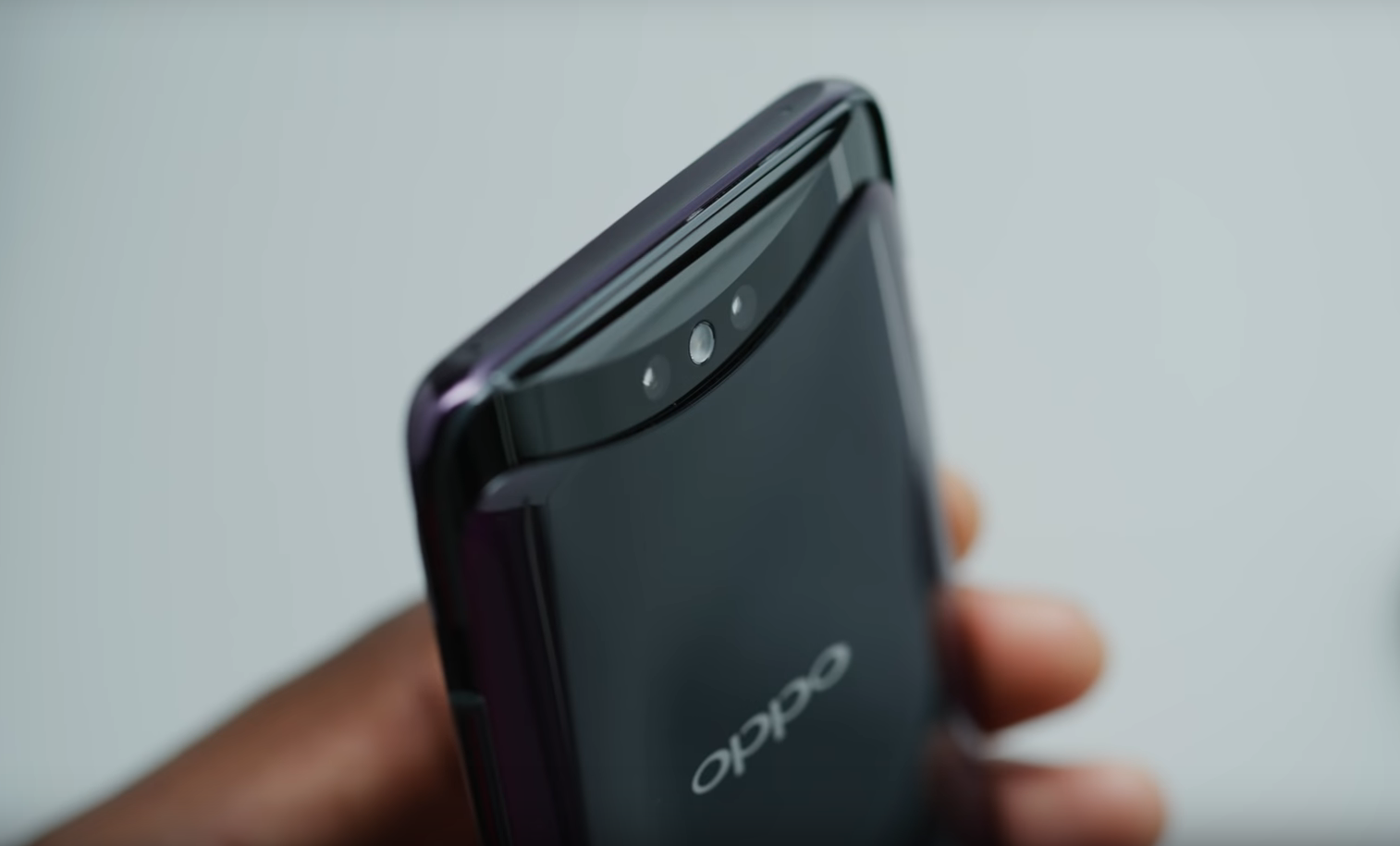 Oversikt over fordeler og ulemper med Oppo Find X-smarttelefonen