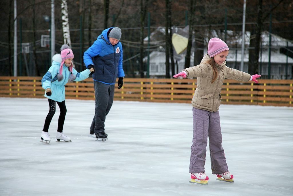 Rating of the best skating rinks in Novosibirsk in 2020 - free and paid