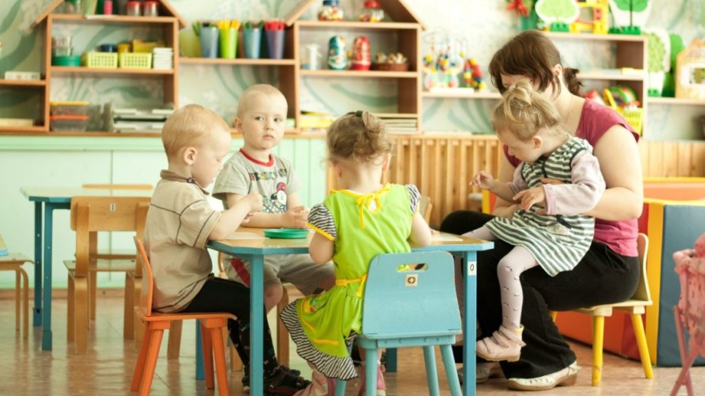 Rangering av de beste barnehagene i Moskva for 2020
