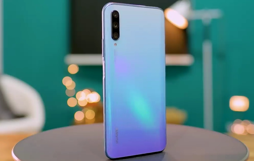 Huawei Y9s smartphone review with key features
